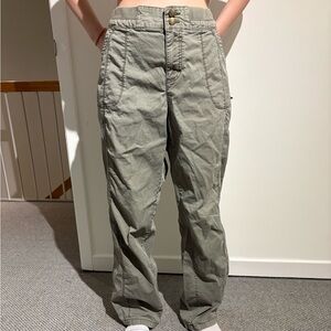 Natural Reflections women’s Cargo Pants in Olive